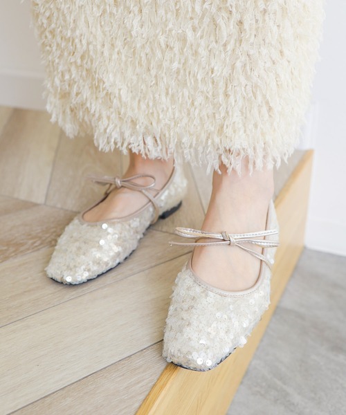 SESTO（セスト）の「スクアエトゥレースアップメリージェーンバレエシューズ（バレエシューズ・レディース・ブラック/シルバー/ゴールド/アイボリー/ブラック系その他/シルバー系その他・22.5cm/23.0cm/23.5cm/24.0cm/24.5cm/25.0cm）」の2枚目の写真