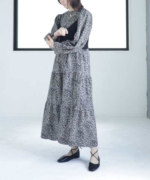 SESTO（セスト）の「スクアエトゥレースアップメリージェーンバレエシューズ（バレエシューズ・レディース・ブラック/シルバー/ゴールド/アイボリー/ブラック系その他/シルバー系その他・22.5cm/23.0cm/23.5cm/24.0cm/24.5cm/25.0cm）」の7枚目の写真