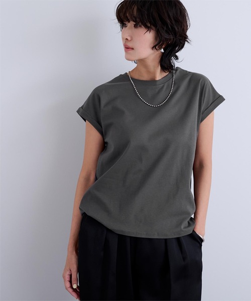 UR'S(ユアーズ)の「汗染み防止ダブルカフスTシャツ(Tシャツ/カットソー・レディース・ホワイト/ブラック/ロイヤルブルー/チャコール/ブルーグレー/ネイビー/ライトピンク/ブラウン・S/M/L)」の4枚目の写真