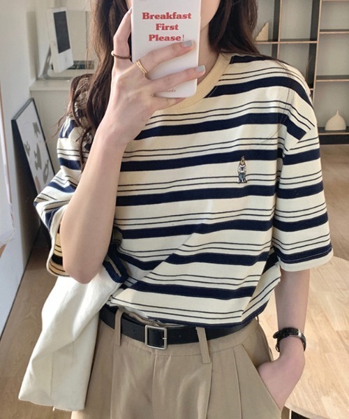 Ada.(エイダ)の「ルーズベアーボーダーTシャツ(Tシャツ/カットソー・レディース・ベージュ/ブラック・FREE)」の1枚目の写真