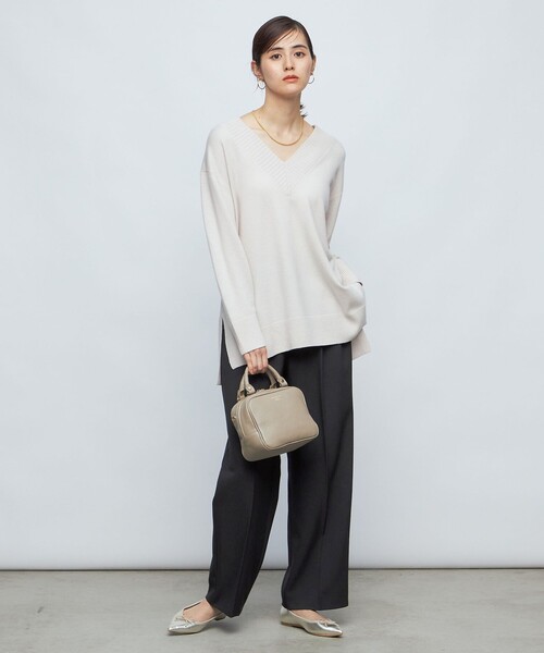 NOLLEY’S（ノーリーズ）の「ハミルトンNY Vネックチュニックプルオーバーニット（ニット/セーター・レディース・グレー/ライトグレー/ベージュ・38）」の8枚目の写真