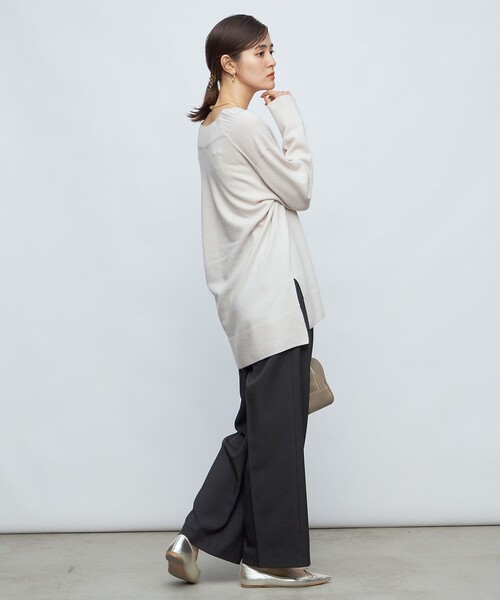 NOLLEY’S（ノーリーズ）の「ハミルトンNY Vネックチュニックプルオーバーニット（ニット/セーター・レディース・グレー/ライトグレー/ベージュ・38）」の14枚目の写真