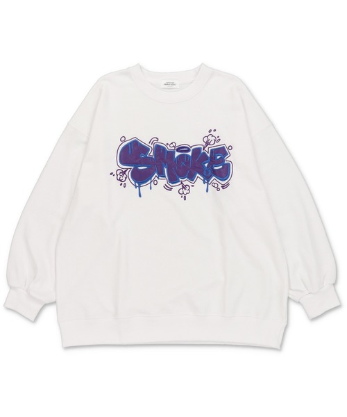 SPINNS（スピンズ）の「SMOKEグラフィックロゴ 裏毛ビッグスウェット（スウェット・レディース・ブルー/杢グレー/オートミール/オフホワイト/ブラック・ONESIZE）」の17枚目の写真