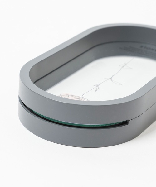 LAKOLE（ラコレ）の「オーバルフッキングフレーム / 970687（フォトフレーム・レディース・チャコール/グレー/アイボリー・FREE）」の6枚目の写真