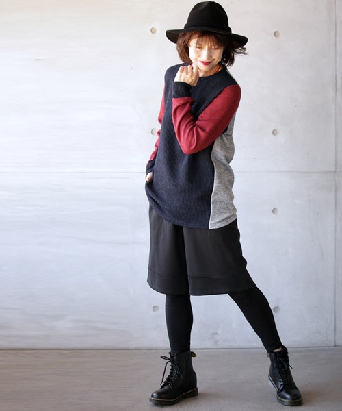 OTONA(オトナ)の「バイカラーニットトップス(ニット/セーター・レディース・ネイビー・FREE)」の4枚目の写真