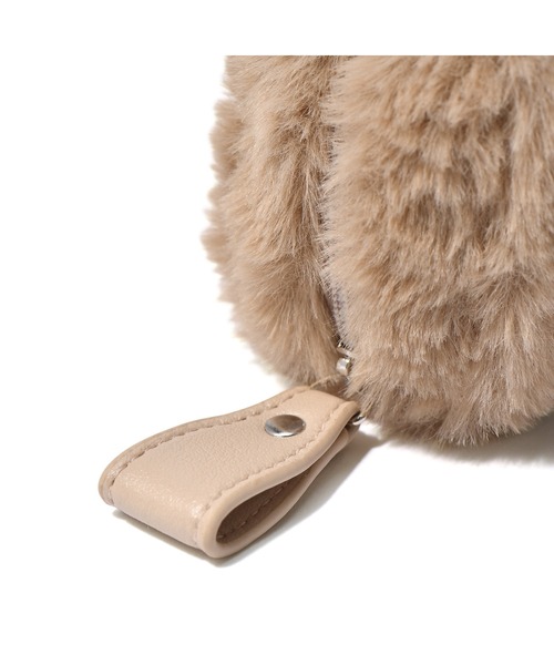 Francfranc(フランフラン)の「ファー ポーチ XS ベージュ(ポーチ・レディース・ベージュ・FREE)」の5枚目の写真