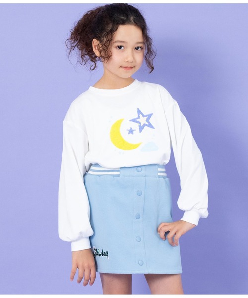 ANAP kids（アナップキッズ）の「星モチーフミニ裏毛スパンコールトレーナー（スウェット・キッズ・サックスブルー/オフホワイト/ラベンダー・120cm/110cm/100cm/130cm）」の2枚目の写真