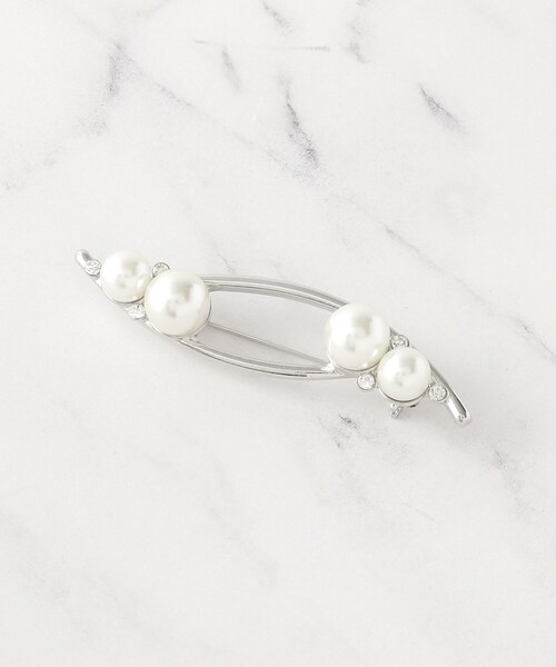 UNTITLED（アンタイトル）の「【追加/フォーマル対応】フェイクパールブローチ（ブローチ/コサージュ・レディース・シルバー系6/ゴールド系6/ゴールド系5/ゴールド系4/シルバー系5/シルバー/シルバー系4/シルバー系/シルバー系7/シルバー系8/ゴールド系7・99）」の2枚目の写真