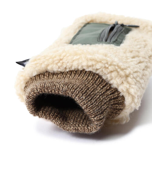 AVIREX（アヴィレックス）の「Ｌ－ボアデミグラブⅡ（手袋・レディース・チャコールグレー/タン・F）」の3枚目の写真