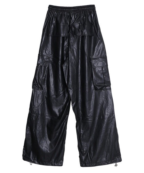 Figments(フィグメンツ)の「合皮カーゴパンツ(その他パンツ・レディース・ブラック・FREE)」の9枚目の写真