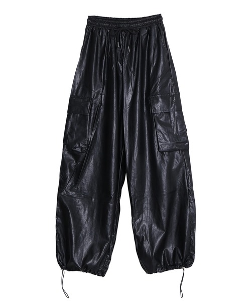 Figments(フィグメンツ)の「合皮カーゴパンツ(その他パンツ・レディース・ブラック・FREE)」の10枚目の写真