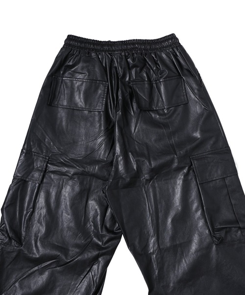 Figments(フィグメンツ)の「合皮カーゴパンツ(その他パンツ・レディース・ブラック・FREE)」の14枚目の写真