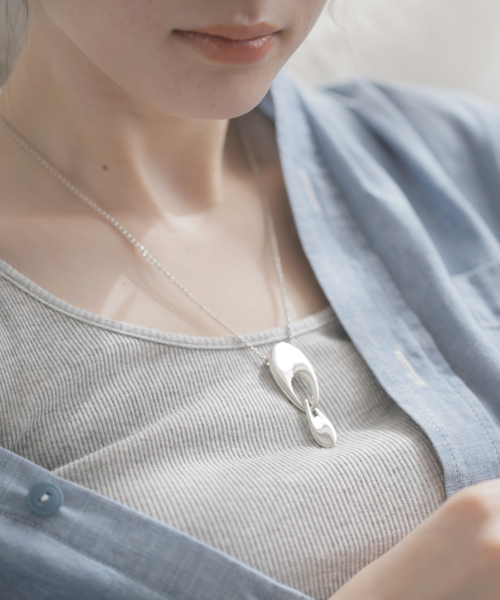 PHILIPPE AUDIBERT（フィリップ オーディベール）の「【PHILIPPE AUDIBERT】 NECKLACE SWEA：ネックレス（ネックレス・レディース・シルバー・FREE）」の16枚目の写真