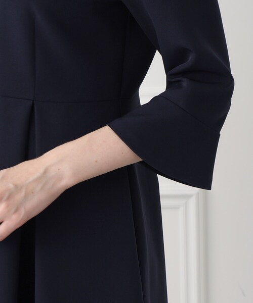 index（インデックス）の「◆≪通勤・セレモニー対応≫ フレアースリーブミニマルワンピース【洗濯機洗い可】（ワンピース・レディース・ブラック/ライトベージュ/ネイビー・42/40/38/36）」の18枚目の写真