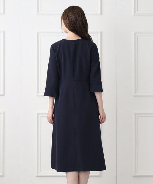 index（インデックス）の「◆≪通勤・セレモニー対応≫ フレアースリーブミニマルワンピース【洗濯機洗い可】（ワンピース・レディース・ブラック/ライトベージュ/ネイビー・42/40/38/36）」の22枚目の写真