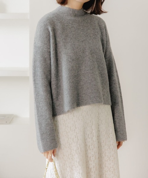 flower（フラワー）の「リボンタートルニット（ニット/セーター・レディース・ホワイト/グレー・FREE）」の3枚目の写真