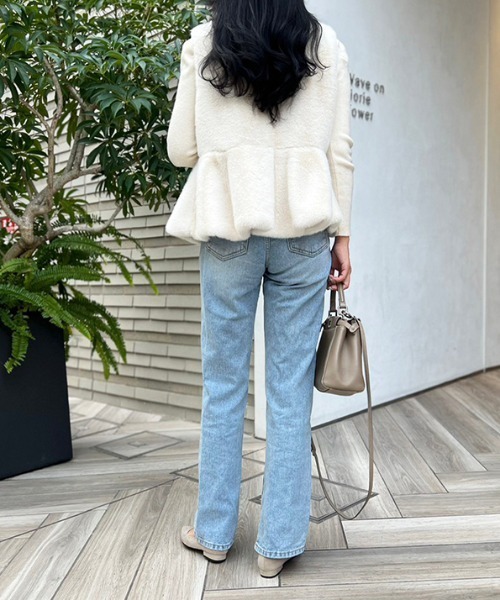 MODE ROBE（モードローブ）の「ペプラムファーベスト（ベスト・レディース・アイボリー/ブラック・FREE）」の15枚目の写真