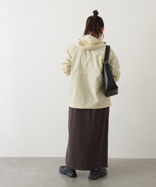 THE NORTH FACE（ザノースフェイス）の「《追加》【THE NORTH FACE/ ザノースフェイス】コンパクトアノラック（マウンテンパーカー・レディース・ブラック/ベージュ・MEDIUM）」の19枚目の写真