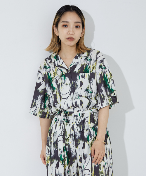 NOMINE（ノミネ）の「【セットアップ着用可】ペインティング開襟シャツ（シャツ/ブラウス・レディース・アイボリー/ピンク/マスタード・フリー）」の4枚目の写真