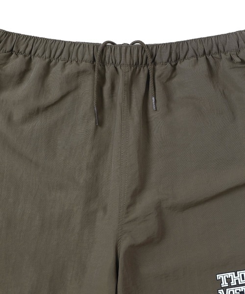【THISISNEVERTHAT】ビッグロゴナイロンショーツ ブラウン セール】Big Logo Nylon Shorts（その他パンツ