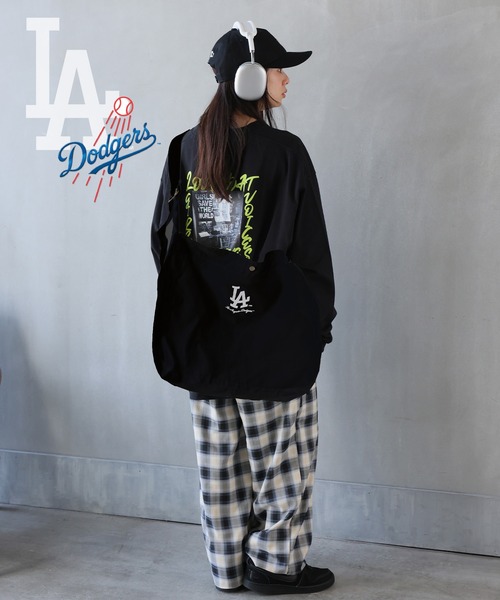 MLB(メジャーリーグベースボール)の「MLB キャンバスショルダーバック(ショルダーバッグ・レディース・キナリ/オフホワイト/アイボリー/ストーン/ブラック/ブラック系その他2/ブラック系その他/ライトホワイト・FREE)」の7枚目の写真