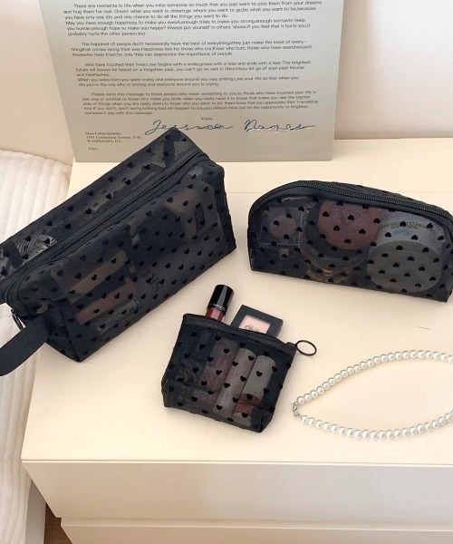E&C closet…(イーアンドシークローゼット)の「メッシュハート柄ポーチBLACK(L)(ポーチ・レディース・ブラック・FREE)」の14枚目の写真