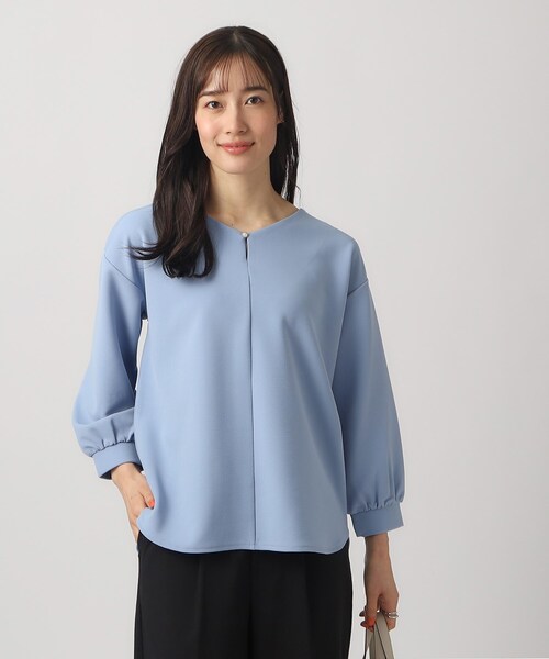 DRESKIP(ドレスキップ)の「◆【無理せずキレイ】パール調ボタン付き 8分袖トップス(Tシャツ/カットソー・レディース・ブラック/スモーキーグリーン系/ライトベージュ/ライトブルー・02/03/04)」の5枚目の写真