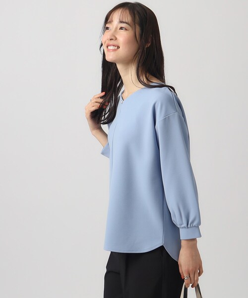 DRESKIP(ドレスキップ)の「◆【無理せずキレイ】パール調ボタン付き 8分袖トップス(Tシャツ/カットソー・レディース・ブラック/スモーキーグリーン系/ライトベージュ/ライトブルー・02/03/04)」の6枚目の写真