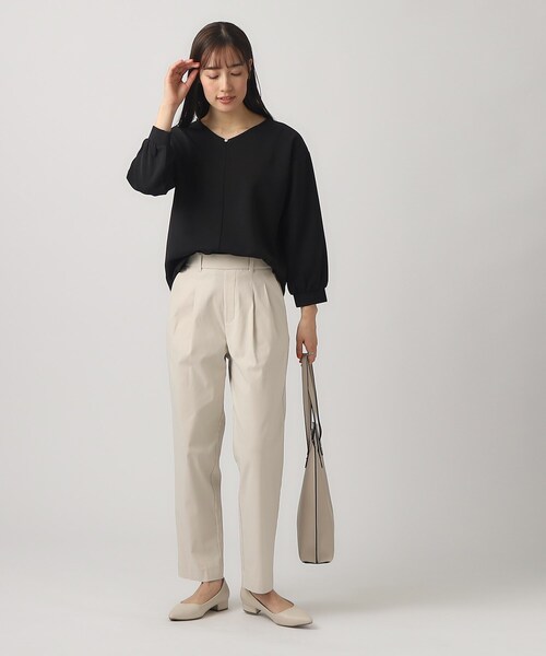 DRESKIP(ドレスキップ)の「◆【無理せずキレイ】パール調ボタン付き 8分袖トップス(Tシャツ/カットソー・レディース・ブラック/スモーキーグリーン系/ライトベージュ/ライトブルー・02/03/04)」の11枚目の写真