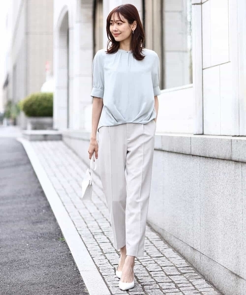 OFUON le MK（オフオンルエムケー）の「[名品シリーズ]ストレッチテーパードパンツ/洗える/WEB限定サイズ（スラックス・レディース・ブルー/ベージュ/ネイビー・40/38/42/36）」の13枚目の写真