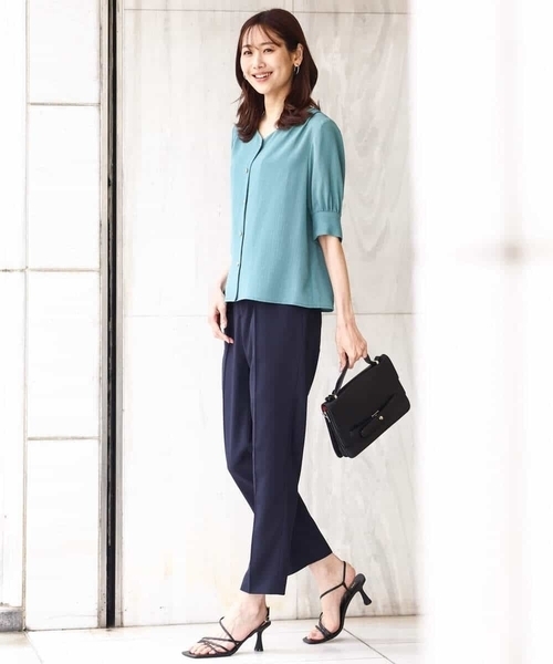 OFUON le MK（オフオンルエムケー）の「[名品シリーズ]ストレッチテーパードパンツ/洗える/WEB限定サイズ（スラックス・レディース・ブルー/ベージュ/ネイビー・40/38/42/36）」の20枚目の写真