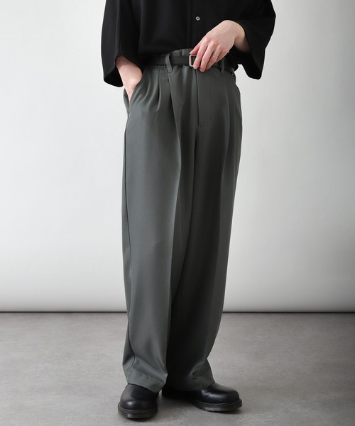 ZIP FIVE（ジップファイブ）の「【ZIP FIVE】ドレープルーズ バルーンタック パンツ / ワイド ルーズ スラックス（スラックス・メンズ・ベージュ/ブラック/オフホワイト/インディゴブルー/オリーブ/グレイッシュベージュ/チャコール/ネイビー・LARGE/MEDIUM/X-LARGE）」の10枚目の写真