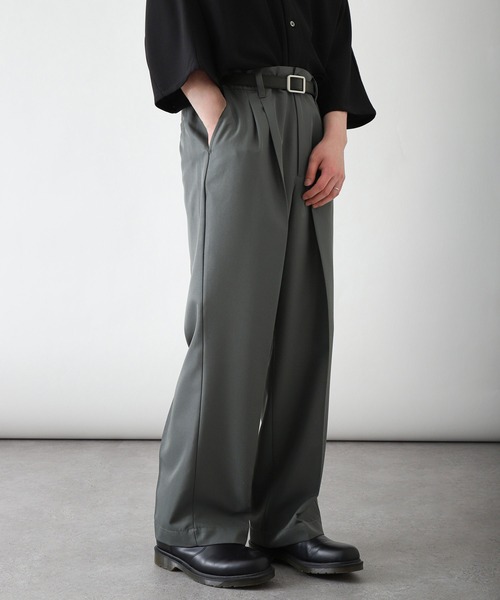 ZIP FIVE（ジップファイブ）の「【ZIP FIVE】ドレープルーズ バルーンタック パンツ / ワイド ルーズ スラックス（スラックス・メンズ・ベージュ/ブラック/オフホワイト/インディゴブルー/オリーブ/グレイッシュベージュ/チャコール/ネイビー・LARGE/MEDIUM/X-LARGE）」の11枚目の写真