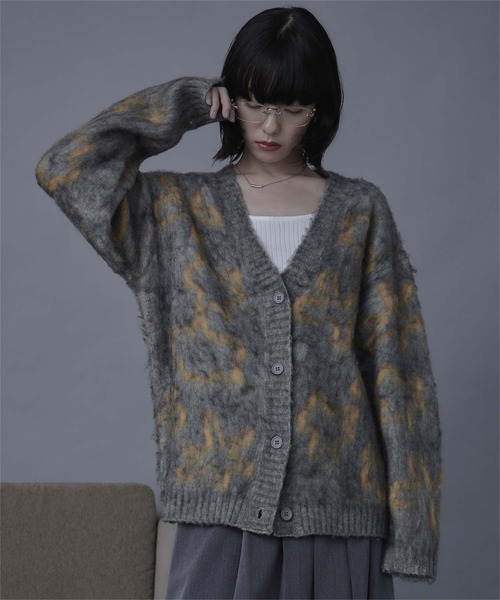 miette（ミエット）の「フラワージャガードニットカーディガン（カーディガン/ボレロ・レディース・レッド/グレー/ブラック・FREE）」の2枚目の写真