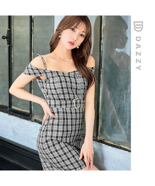 DAZZY(デイジー)の「オール チェック ベルト付き オフショル タイト ミニドレス(ドレス・レディース・ブラウン/グレー・S/L/M)」の12枚目の写真