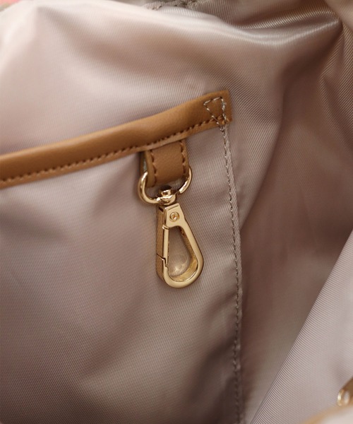 MIAN （ミアン）の「CLEMATIS / A4 2wayトートバッグ（トートバッグ・レディース・グレイッシュベージュ/ブラック/ホワイト・FREE）」の9枚目の写真