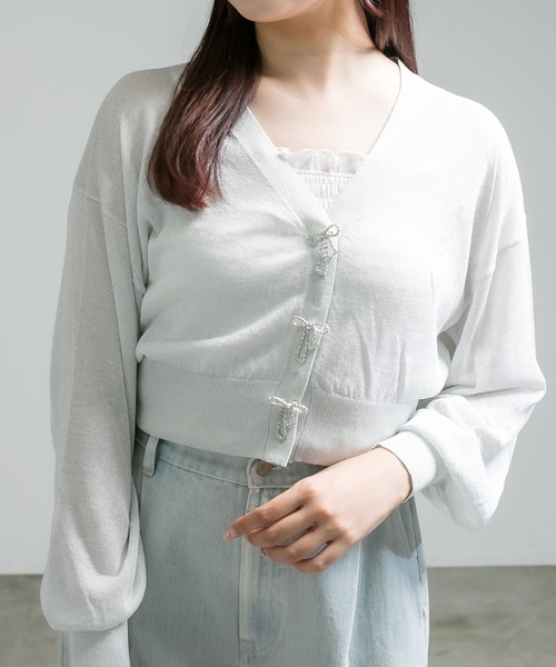 OLIVE des OLIVE(オリーブデオリーブ)の「リボンビジューキラキラシアカーデ 1041050330(カーディガン/ボレロ・レディース・ピンク/オフホワイト/サックスブルー/ブラック・FREE)」の2枚目の写真