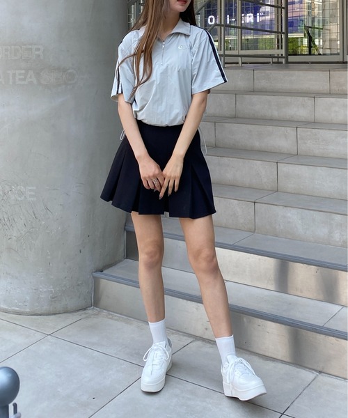 INGNI(イング)の「ナイロンハーフZIP袖ラインショートトップス(その他トップス・レディース・グレー/オフホワイト/ブラック・M)」の19枚目の写真