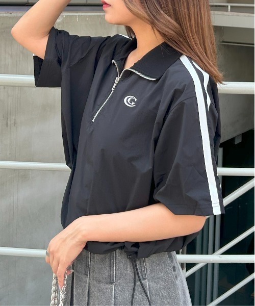 INGNI(イング)の「ナイロンハーフZIP袖ラインショートトップス(その他トップス・レディース・グレー/オフホワイト/ブラック・M)」の7枚目の写真