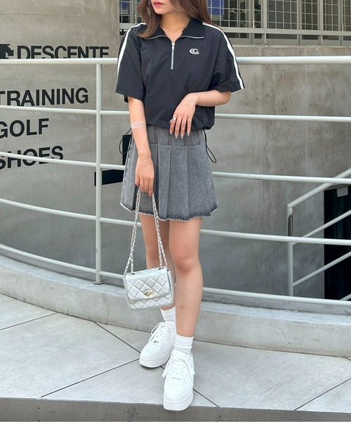 INGNI(イング)の「ナイロンハーフZIP袖ラインショートトップス(その他トップス・レディース・グレー/オフホワイト/ブラック・M)」の10枚目の写真