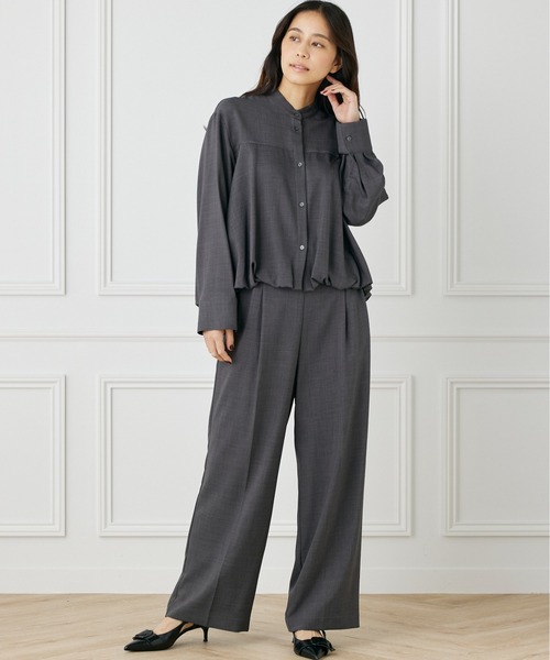 INED CLARO（イネドクラロ）の「ナチュラルストレッチ ボリュームタックワイドパンツ【セットアップ対応】（その他パンツ・レディース・ベージュ/チャコールグレー・フリー）」の15枚目の写真