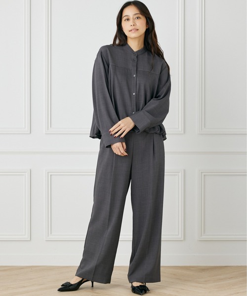 INED CLARO（イネドクラロ）の「ナチュラルストレッチ ボリュームタックワイドパンツ【セットアップ対応】（その他パンツ・レディース・ベージュ/チャコールグレー・フリー）」の16枚目の写真