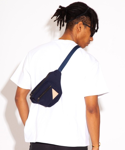 ADAM PATEK(アダムパテック)の「/ADAM PATEK/【Nob】BREATHATEC POCKET BODYBAG(ボディバッグ/ウエストポーチ・メンズ・ネイビー/ブラック・ONESIZE)」の4枚目の写真