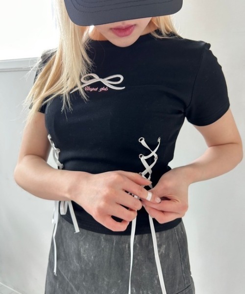 ipugo(イプゴ)の「ipugo/イプゴ リボン刺繍 クロップドTシャツ 夏物 夏服(Tシャツ/カットソー・レディース・ブラック/イエロー/ブルー・FREE)」の7枚目の写真