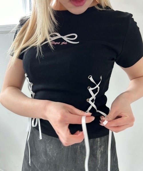 ipugo(イプゴ)の「ipugo/イプゴ リボン刺繍 クロップドTシャツ 夏物 夏服(Tシャツ/カットソー・レディース・ブラック/イエロー/ブルー・FREE)」の8枚目の写真