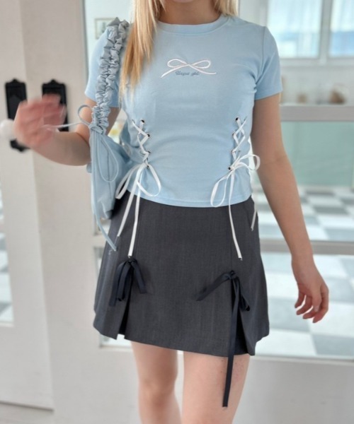 ipugo(イプゴ)の「ipugo/イプゴ リボン刺繍 クロップドTシャツ 夏物 夏服(Tシャツ/カットソー・レディース・ブラック/イエロー/ブルー・FREE)」の18枚目の写真
