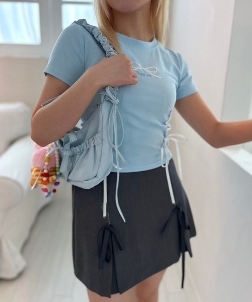 ipugo(イプゴ)の「ipugo/イプゴ リボン刺繍 クロップドTシャツ 夏物 夏服(Tシャツ/カットソー・レディース・ブラック/イエロー/ブルー・FREE)」の19枚目の写真