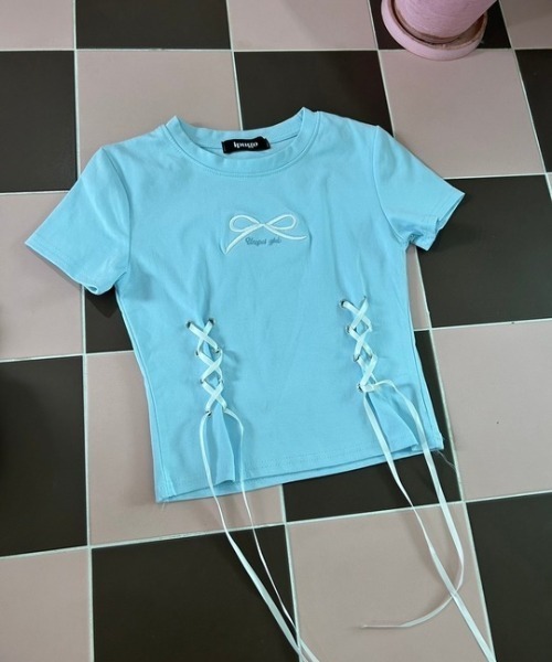 ipugo(イプゴ)の「ipugo/イプゴ リボン刺繍 クロップドTシャツ 夏物 夏服(Tシャツ/カットソー・レディース・ブラック/イエロー/ブルー・FREE)」の4枚目の写真