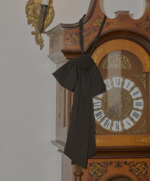 idem（イデム）の「rose ribbon tie / バラモチーフチョーカー（チョーカー・レディース・アイボリー/ブラック・FREE）」の17枚目の写真