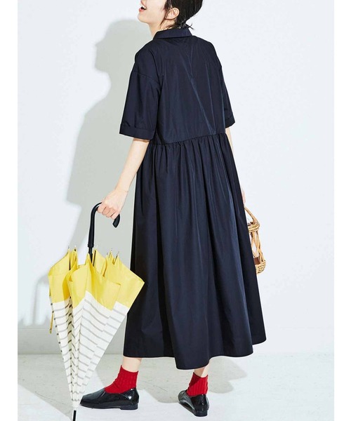Live in comfort(リブインコンフォート)の「リブ イン コンフォート シンプルライフ研究家 マキさんとつくった お出かけ顔の撥水素材シャツワンピース(ワンピース・レディース・ダークネイビー/カーキ・M/LL/L/3L/S/MP/4L)」の5枚目の写真